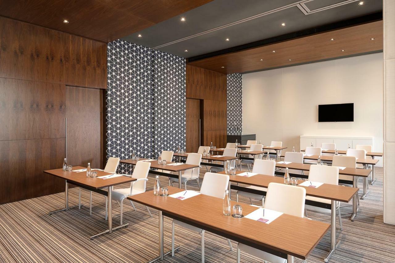 Hyatt Place Wasl District Residences होटल